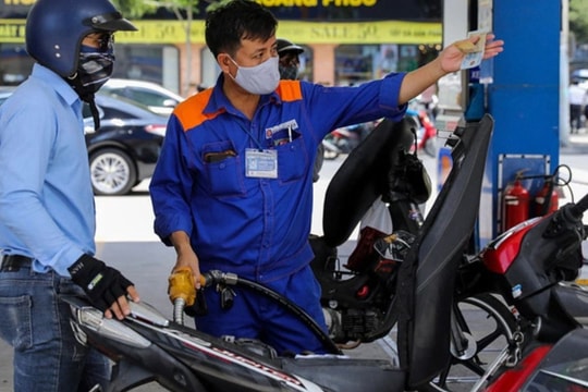 Giá xăng dầu hôm nay 13/7/2025: Tăng không ngừng nghỉ