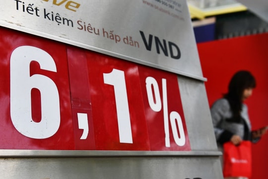 Lãi suất ngân hàng hôm nay 15/5: Xuất hiện mức lãi suất cao đến khó tin