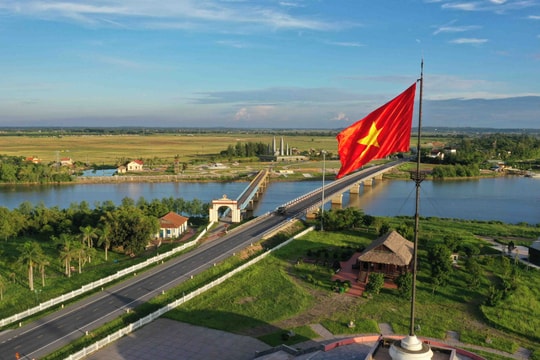 Tôi trở lại một vùng đất từng hợp nhất, để hiểu vì sao có nơi không cần tên gọi cũng khiến ta nhớ mãi