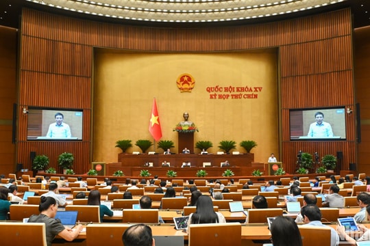 Quốc hội họp về phát triển kinh tế tư nhân, quyết toán ngân sách nhà nước
