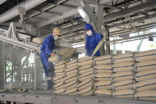 Doanh nghiệp sản xuất xi măng trước bài toán hóc búa, giải pháp nào trước khi 'giọt nước tràn ly'?