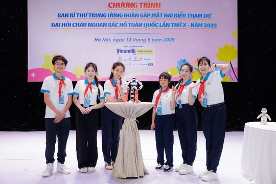 Vinamilk tiếp sức “búp măng non” viết tiếp hành trình cháu ngoan Bác Hồ đầy tự hào
