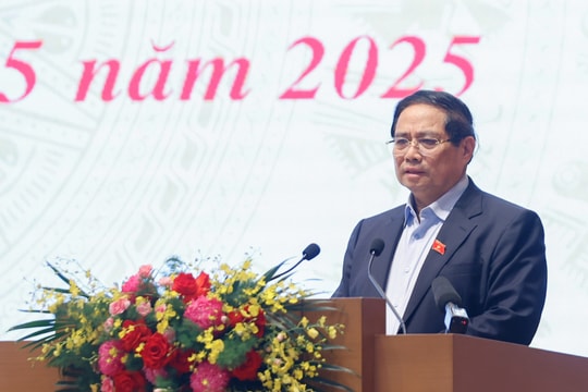 Thủ tướng: Quyết tâm giải ngân 100% vốn đầu tư công năm 2025
