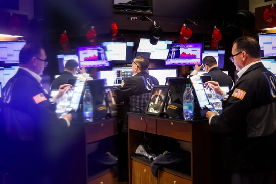 Hệ quả kinh tế từ việc Moody's hạ xếp hạng tín nhiệm Mỹ là gì?