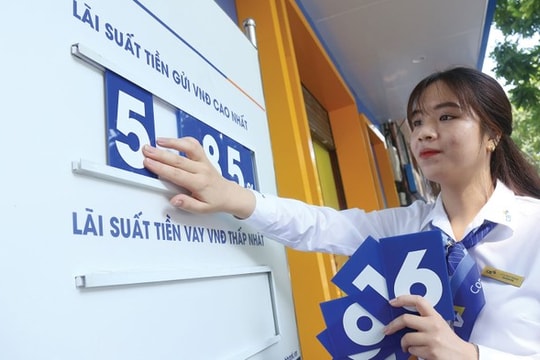 Lãi suất ngân hàng hôm nay 21/5: Động thái "ngược dòng" từ Eximbank