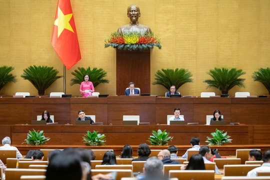 Quốc hội thông qua Nghị quyết về việc rút ngắn nhiệm kỳ Quốc hội khoá XV