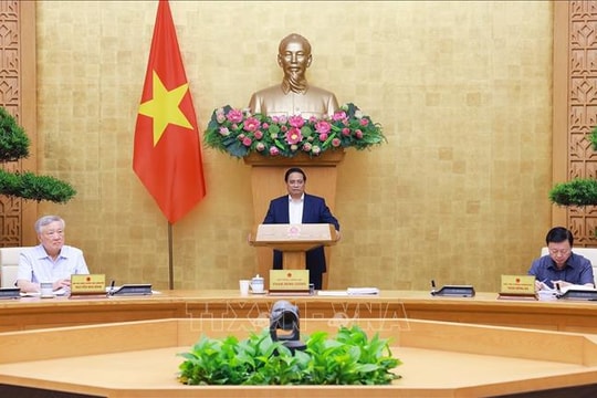 Thủ tướng Phạm Minh Chính: Thay đổi tư duy từ quản lý sang kiến tạo, phục vụ
