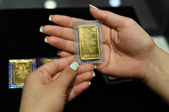 Giá vàng hôm nay 22/5/2025: Giật mình khi nhìn giá, mua vào giờ đã muộn?