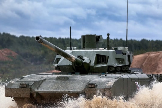 Chiếc xe tăng giá trị hơn trăm tỷ đồng, không cần người điều khiển pháo, vẫn “xé” nát giáp đối phương chỉ trong một cú xoay