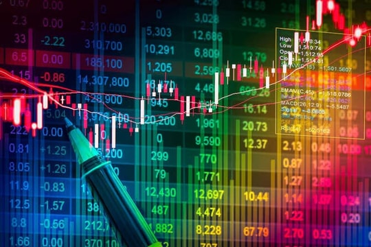 Chứng khoán 23/5: VN-Index giằng co, dòng tiền tạm rút khỏi nhóm "bank-chứng"