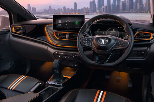 Mẫu ô tô bé nhỏ khiến cả thị trường "rung chuyển": Giá rẻ nhưng trang bị không hề tầm thường