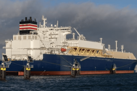 Châu Âu thắt chặt lệnh trừng phạt, Nga lại tìm ra cứu tinh LNG mới: Đang đàm phán mua 1,5 triệu tấn nhiêu liệu, sẽ cung cấp trong vòng 3 năm