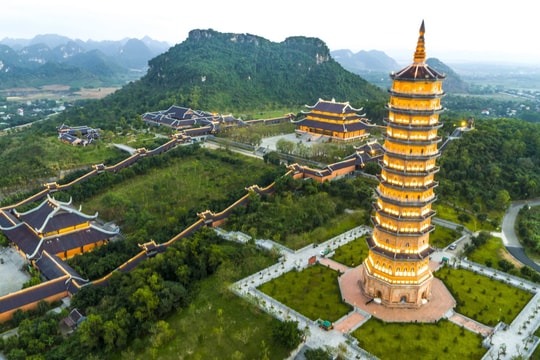 Miền Bắc sắp có “siêu tỉnh tâm linh” sau sáp nhập: Quy tụ chùa lớn nhất Việt Nam, ngôi chùa bên hồ rộng nhất châu Á và đền cổ nghìn năm