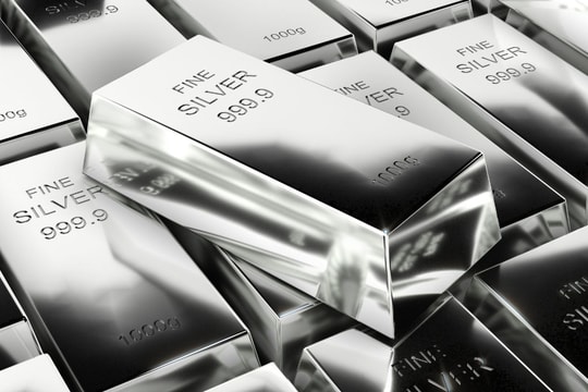 Giá bạc hôm nay 21/9/2025: Duy trì đà tăng nhờ chính sách nới lỏng của FED