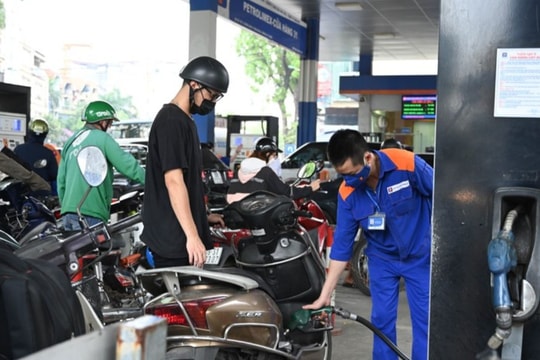 Giá xăng dầu hôm nay 26/5: Tăng đồng loạt trước kỳ nghỉ lễ