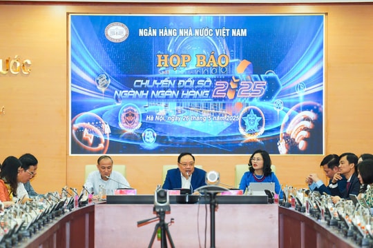 Ngành ngân hàng đẩy mạnh chuyển đổi số, hướng đến hệ sinh thái tài chính thông minh trong kỷ nguyên mới