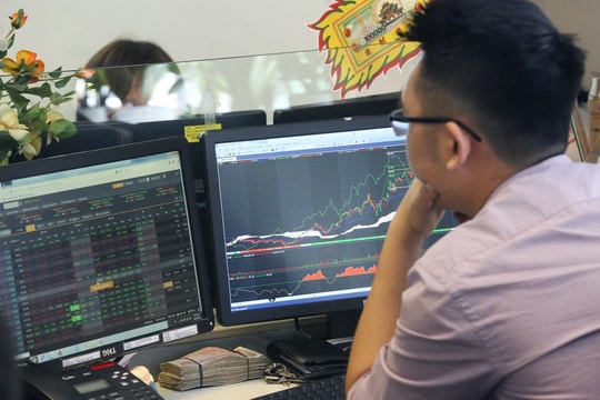 VN-Index tăng tốc, tự doanh chọn lọc ETF và cổ phiếu phái sinh