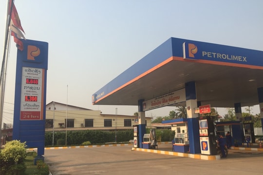 Bức tranh kinh doanh trái chiều tại nước ngoài của Petrolimex