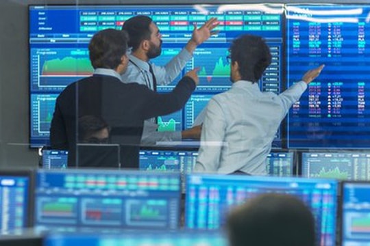 Tự doanh bán ròng 475 tỷ đồng, tâm điểm MWG