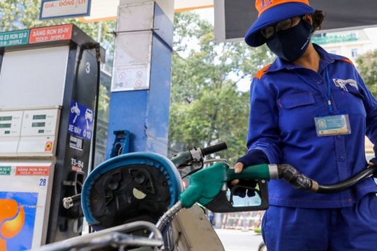 Giá xăng dầu hôm nay 28/5: Giảm mạnh sau tiến triển đàm phán với Mỹ