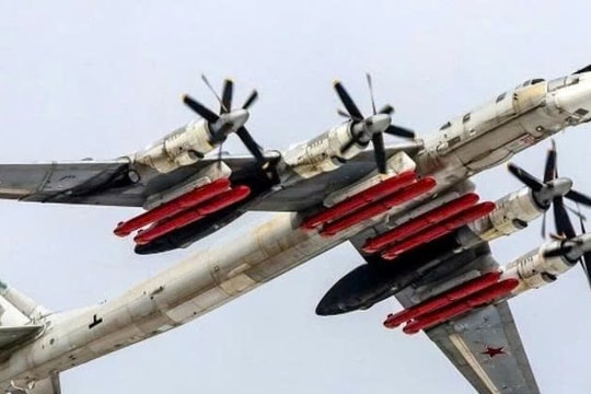 Vũ khí hủy diệt từ khoảng cách 5.000 km, tàng hình xuyên lớp phòng thủ, đối phương không có thời gian phản ứng