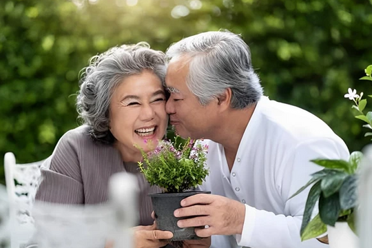 Vì sao "vợ chồng" lại gọi nhau là "ông xã – bà xã": Thói quen thân mật hay ký ức văn hóa lâu đời?