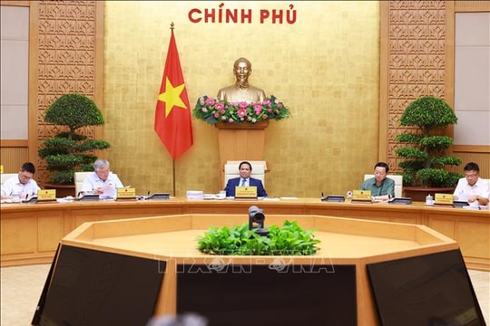 Thủ tướng: Phân cấp, phân quyền để 'địa phương quyết, địa phương làm, địa phương chịu trách nhiệm'