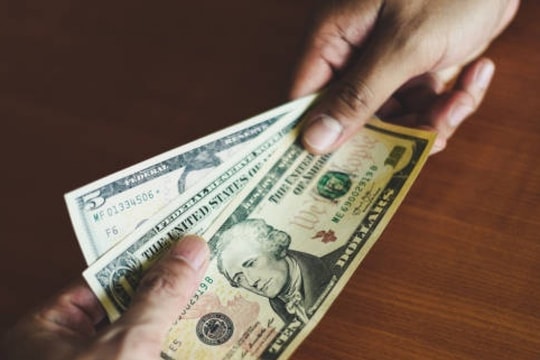 Lịch chốt quyền cổ tức bằng tiền đầu tháng 6, có doanh nghiệp trả tới 30%