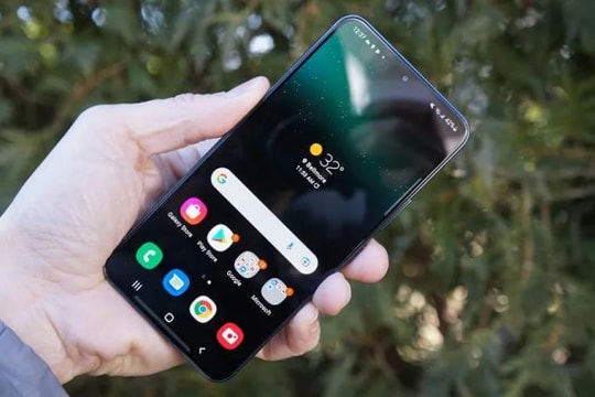 Trải nghiệm “siêu phẩm” 3 năm tuổi nhà Samsung: Tưởng lỗi thời, hóa ra vẫn là "vị vua giấu mặt" dưới 10 triệu