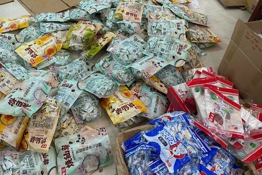 Truy tố một chủ cơ sở ở Hoài Đức, đối tượng làm giả hàng tấn kẹo bán cho trẻ em