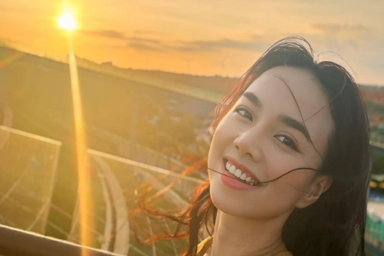 Cuộc sống hậu màn ảnh của người đẹp bên Victor Vũ: Biệt thự triệu đô, nhan sắc vạn người mơ, hôn nhân viên mãn