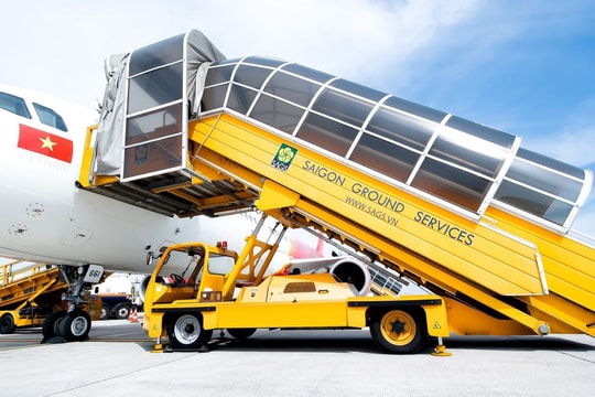 Doanh nghiệp cung cấp dịch vụ tại sân bay Tân Sơn Nhất bị phạt và truy thu thuế hàng trăm triệu đồng