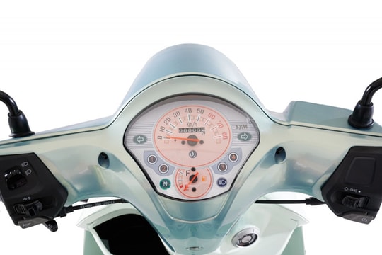 Chiếc xe máy số rẻ nhất thị trường cập bến tại đại lý: Gọn, nhẹ, siêu tiết kiệm xăng