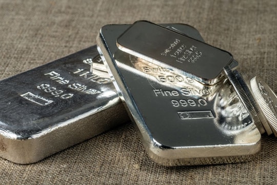 Giá bạc hôm nay 30/5: “Quay xe” sau chuỗi phiên giảm