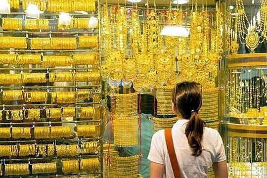 Mua vàng ở đâu để được giá rẻ nhất thế giới, có nơi rẻ hơn tới 7 triệu đồng?