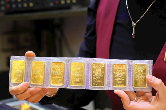 Thị trường kim loại quý hôm nay 31/5/2025: Giá vàng cuối tháng tăng, bạc giảm nhẹ