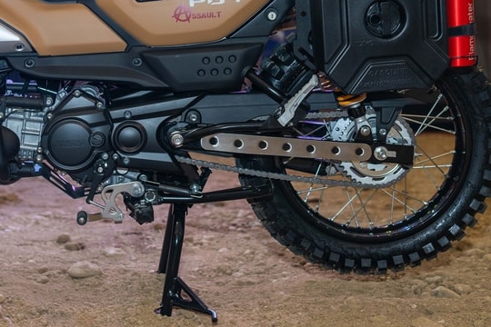 Mẫu xe máy số mới ra mắt: Thiết kế "chất lừ", giá dễ tiếp cận