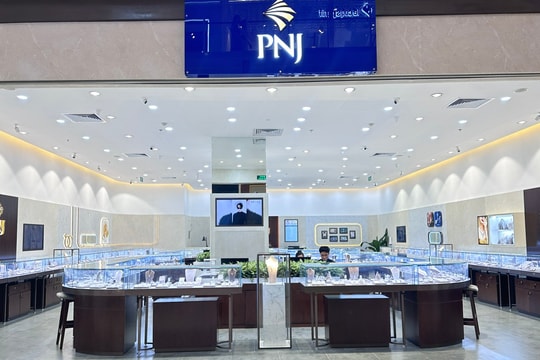 Còn nhiều ẩn số về triển vọng của PNJ