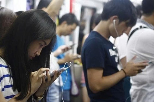 Ứng dụng gom cả mạng xã hội, ví điện tử và bệnh viện vào làm một, nhưng chưa thể "vượt biên giới"