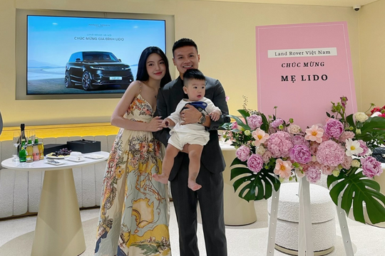 Không chỉ giỏi đá bóng, Quang Hải còn "giỏi" chiều vợ khiến dân tình ngưỡng mộ: Siêu xe, túi hiệu, trang sức tiền tỷ đủ cả