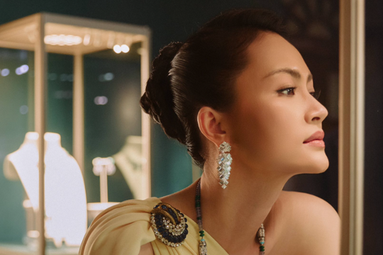 Mỹ nhân Việt vang danh trời Tây, giờ sống biệt thự 2000m² đẹp ngất ngây: Nhan sắc tuổi 50 khiến Hoa hậu cũng "nhún nhường"