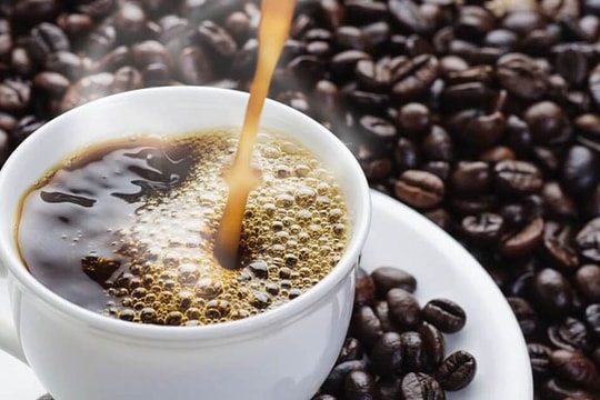 Giá cà phê hôm nay 5/6: Nhà đầu cơ “quay xe”, Robusta – Arabica tăng sốc