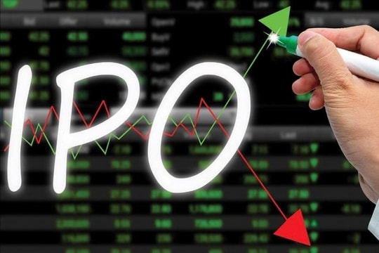 Trạng thái trái chiều của 2 cái tên sắp lên sàn HOSE
