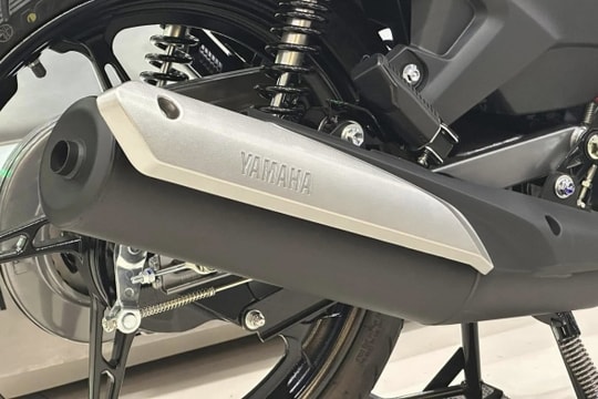 Chiếc xe máy mới nhà Yamaha cập bến tại đại lý: Thiết kế tinh tế, giá dễ chịu