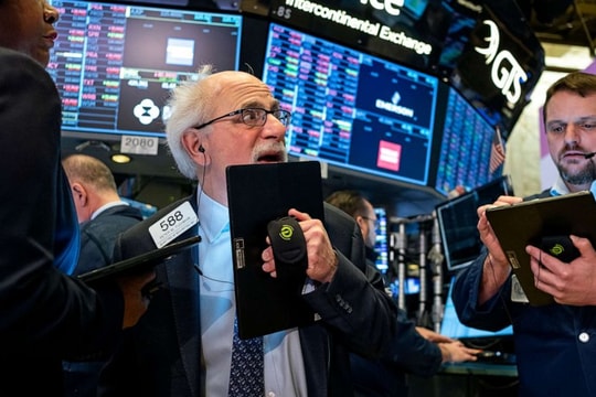 Trái phiếu Mỹ lao dốc khi Fed có thể hoãn cắt giảm lãi suất