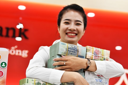 Lãi suất ngân hàng hôm nay 28/10: LPBank cộng ưu đãi thêm 1,5%, cao ngang với Bac A Bank