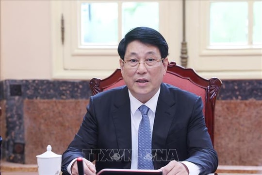 Chủ tịch nước tiếp đại sứ các nước thành viên Liên minh châu Âu tại Việt Nam