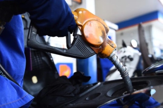 Giá xăng dầu hôm nay 25/9/2025: Tăng không ngừng, chạm đỉnh 3 tuần