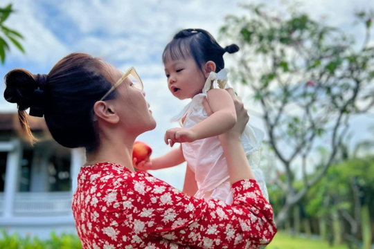 Cuộc sống viên mãn của mỹ nhân tuổi Tỵ tài sắc vẹn toàn: Kết hôn với đại gia "phố núi", sở hữu biệt thự triệu đô cùng dàn siêu xe bạc tỷ