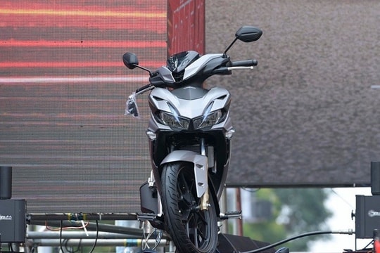 Lướt phố cùng “Chiến mã” Honda Winner X 2025: Đậm chất mô tô, đi phố cực bốc